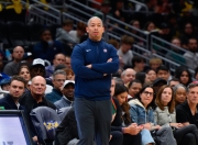 爱德华兹赛后谦逊发言登热搜，洛杉矶快船血战金州勇士引发热议的简单介绍