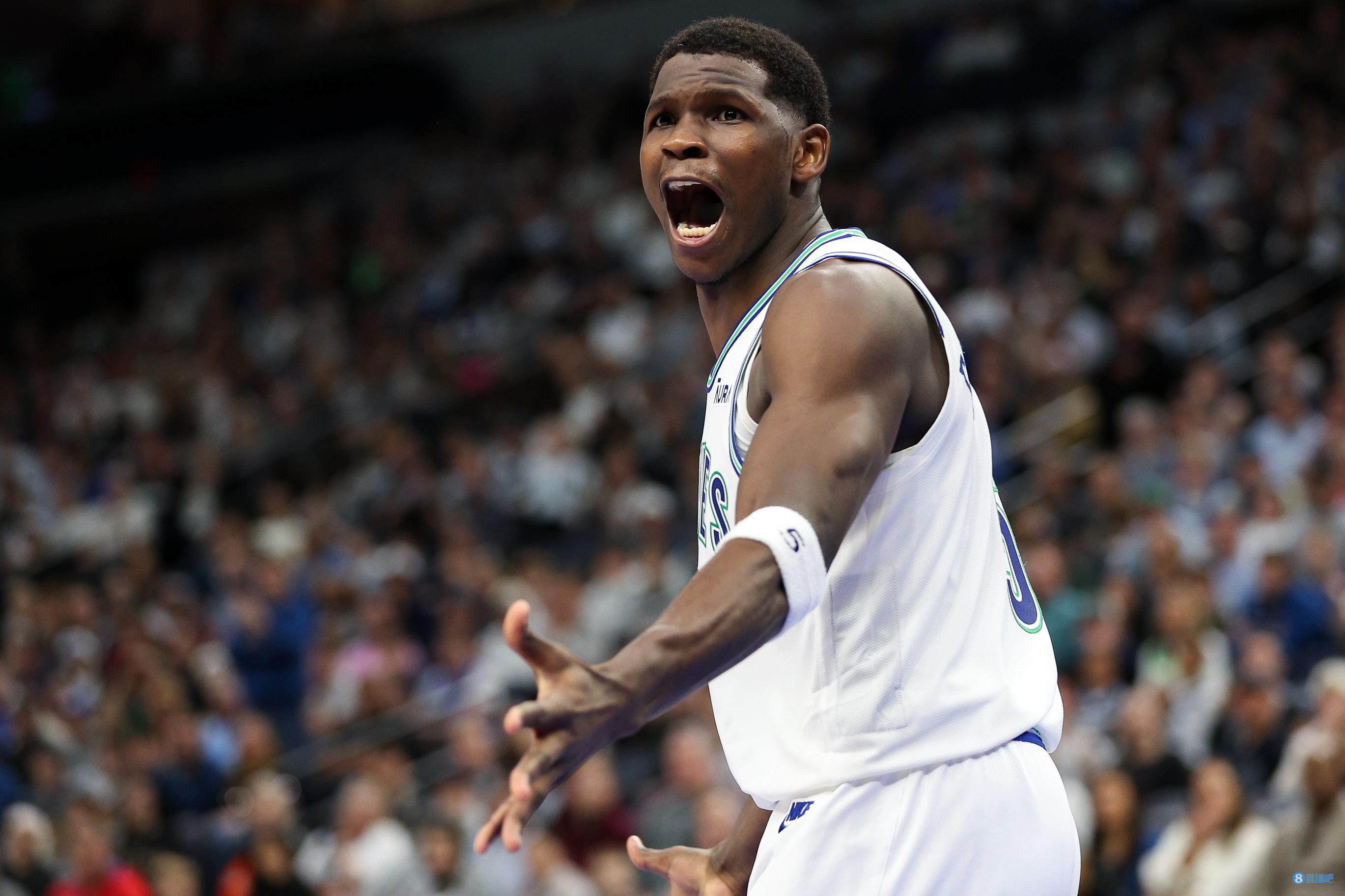 爱德华兹赛后谦逊发言登热搜,洛杉矶快船血战金州勇士引发热议的简单介绍 爱德华兹赛后谦逊发言登热搜,洛杉矶快船血战金州勇士引发热议的简单介绍